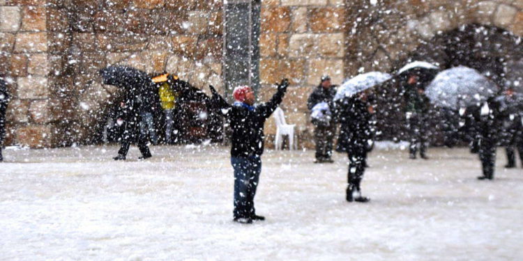 Jerusalem se prepara para la temporada de tormentas y posibles nevadas