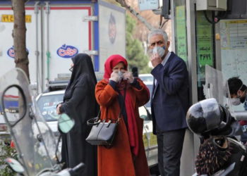 Irán acusado de encubrimiento del coronavirus en medio de las denuncias de 50 muertes
