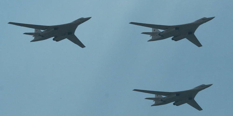 Bombarderos rusos surcaron el espacio aéreo canadiense en el Ártico