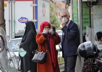 Irán arresta a hombre por fotografiar montones de cadáveres víctimas del coronavirus