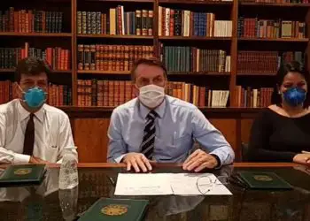 Bolsonaro de Brasil da positivo a coronavirus