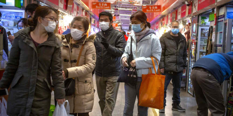 Casos de coronavirus aumentan alrededor del mundo a medida que China se recupera