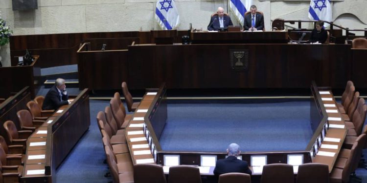Ante un parlamento vacío se inicia la 23 Knesset de Israel