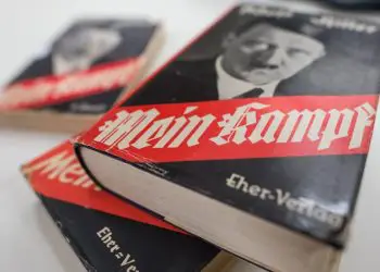 Amazon prohíbe la venta de “Mi lucha” de Hitler y otros libros nazis