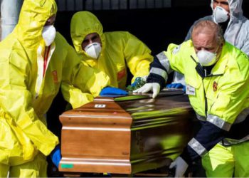 Número de muertes por coronavirus en el mundo supera los 30 mil