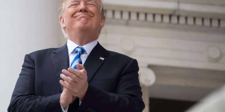 Trump da negativo en el test de Coronavirus