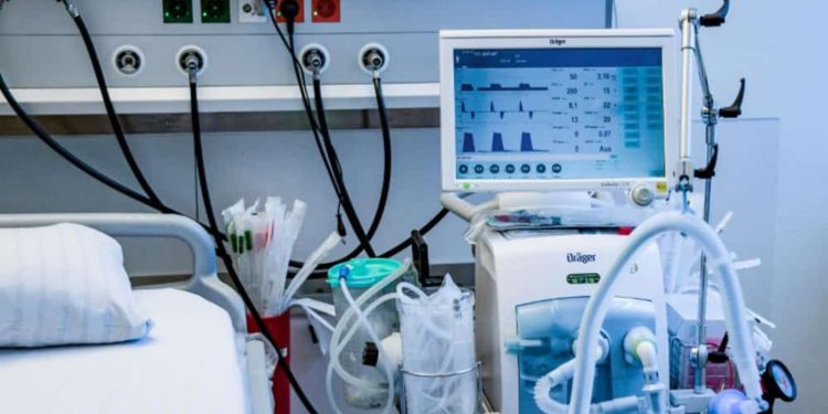 Mossad adquiere máscaras y ventiladores para ayudar a combatir el coronavirus en Israel