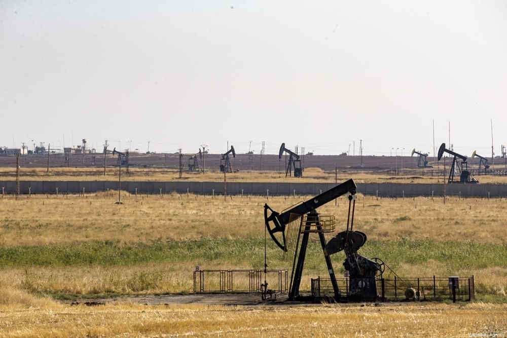 Régimen de Siria recupera campos petroleros capturados por ISIS