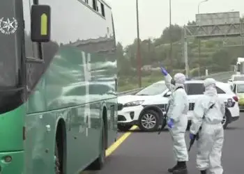 Paciente con coronavirus arrestado en autobús a Jerusalem