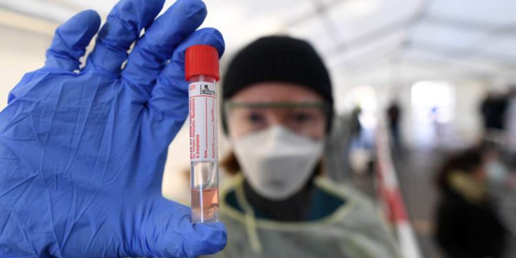 Nueva prueba de COVID-19 implementada en Tel Aviv da resultados en 90 minutos