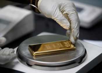 Oro sube por tensión entre Estados Unidos y China