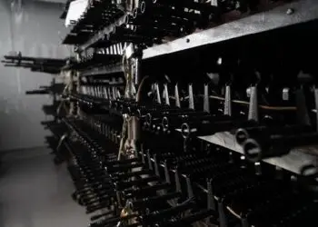 Cuatro sospechosos son arrestados por intentar robar armas de base de las FDI