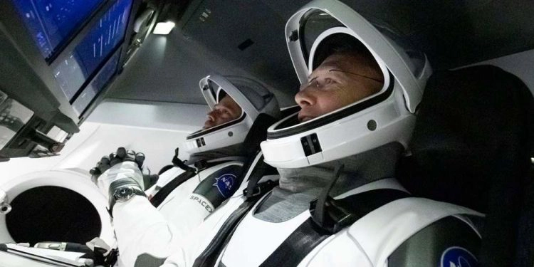 SpaceX prepara retorno de astronautas de la NASA a bordo de Crew Dragon