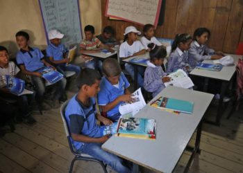 Unión Europea aprueba resolución que condena el antisemitismo en libros escolares palestinos