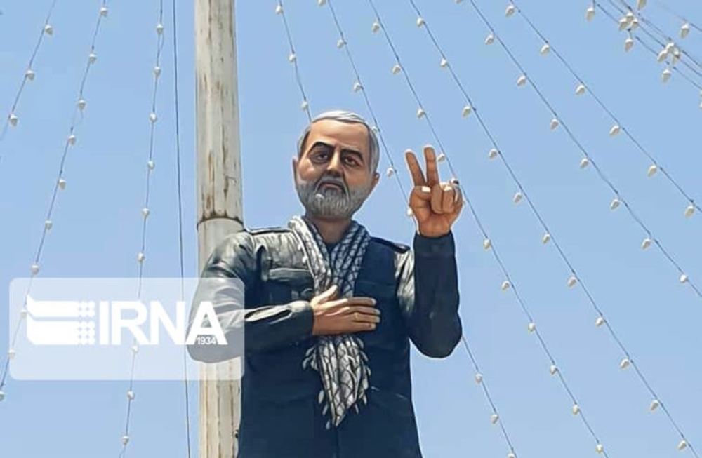 Grupos pro Irán siguen diseñando feas estatuas de Soleimani