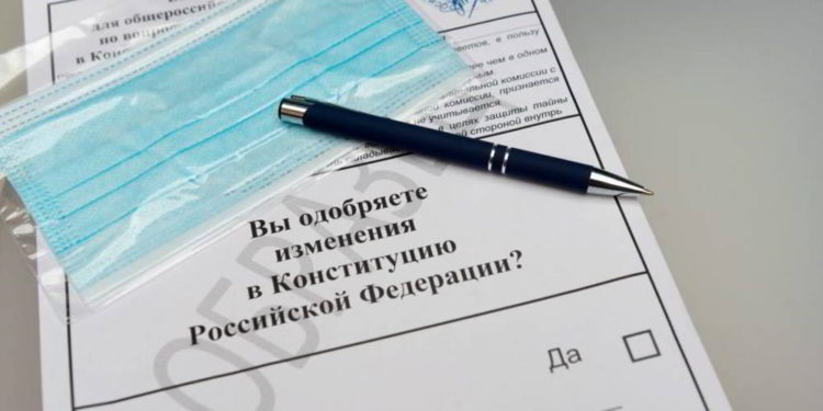 Rusia comienza siete días de votación en referéndum que podría extender el gobierno de Putin