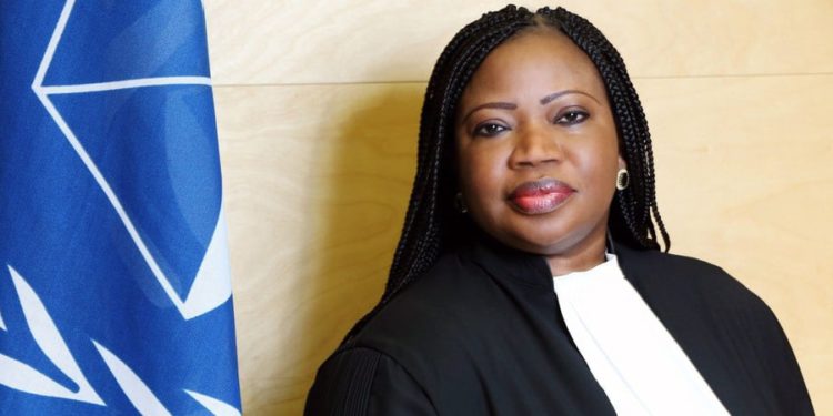 La Fiscal de la Corte Penal Internacional, Fatou Bensouda, informó a la Sala de Cuestiones Preliminares de la Corte Penal Internacional que se puede proceder a una investigación de crímenes de guerra contra los israelíes a pesar de la continua aplicación de los Acuerdos de Oslo.