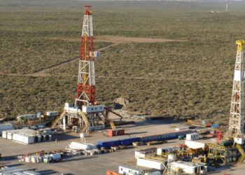 OPEP+ busca reducir la producción de esquisto de EE.UU. mientras los precios del petróleo suben