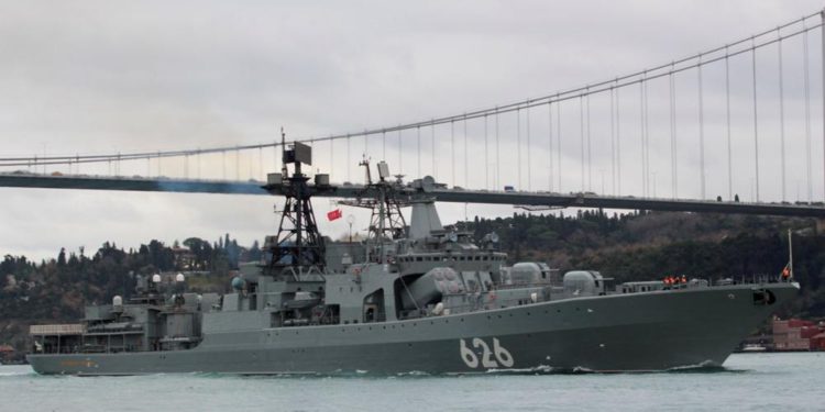 Fragata de la Royal Navy monitorea a buque de guerra ruso en el Canal de la Mancha