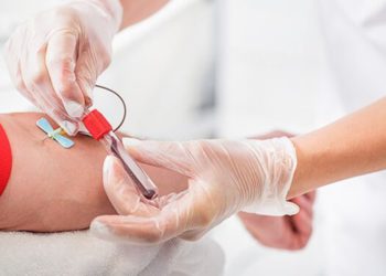Análisis de sangre puede detectar el cáncer años antes de que aparezcan los síntomas