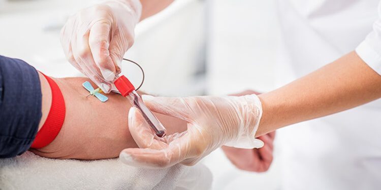 Análisis de sangre puede detectar el cáncer años antes de que aparezcan los síntomas