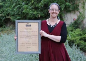 Organización ortodoxa israelí certifica a mujer como autoridad en la ley judía