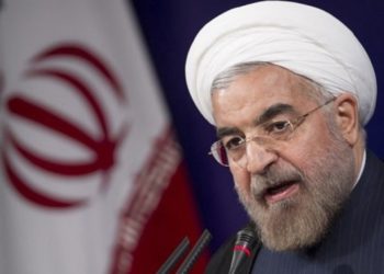 Legisladores de Irán convocan a Rouhani para interrogarlo sobre sus políticas económicas