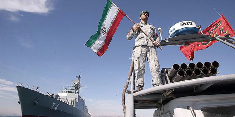 Irán realiza simulacro militar en el Golfo pese a crecientes tensiones con EE.UU.