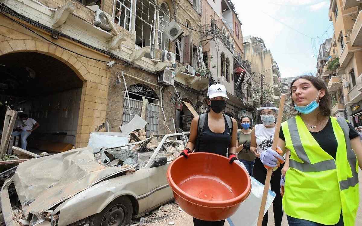 Beirut conmemora un año desde la explosión del puerto en medio de ira y luto