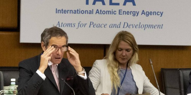 Irán: La visita del jefe del OIEA no está relacionada con las sanciones de Estados Unidos