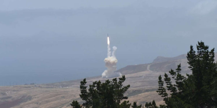 Lockheed se introduce en la competencia de interceptores de defensa de misiles de nueva generación