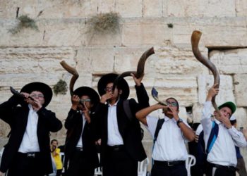 Ucrania limitará el número de visitantes judíos para celebración de Rosh Hashaná