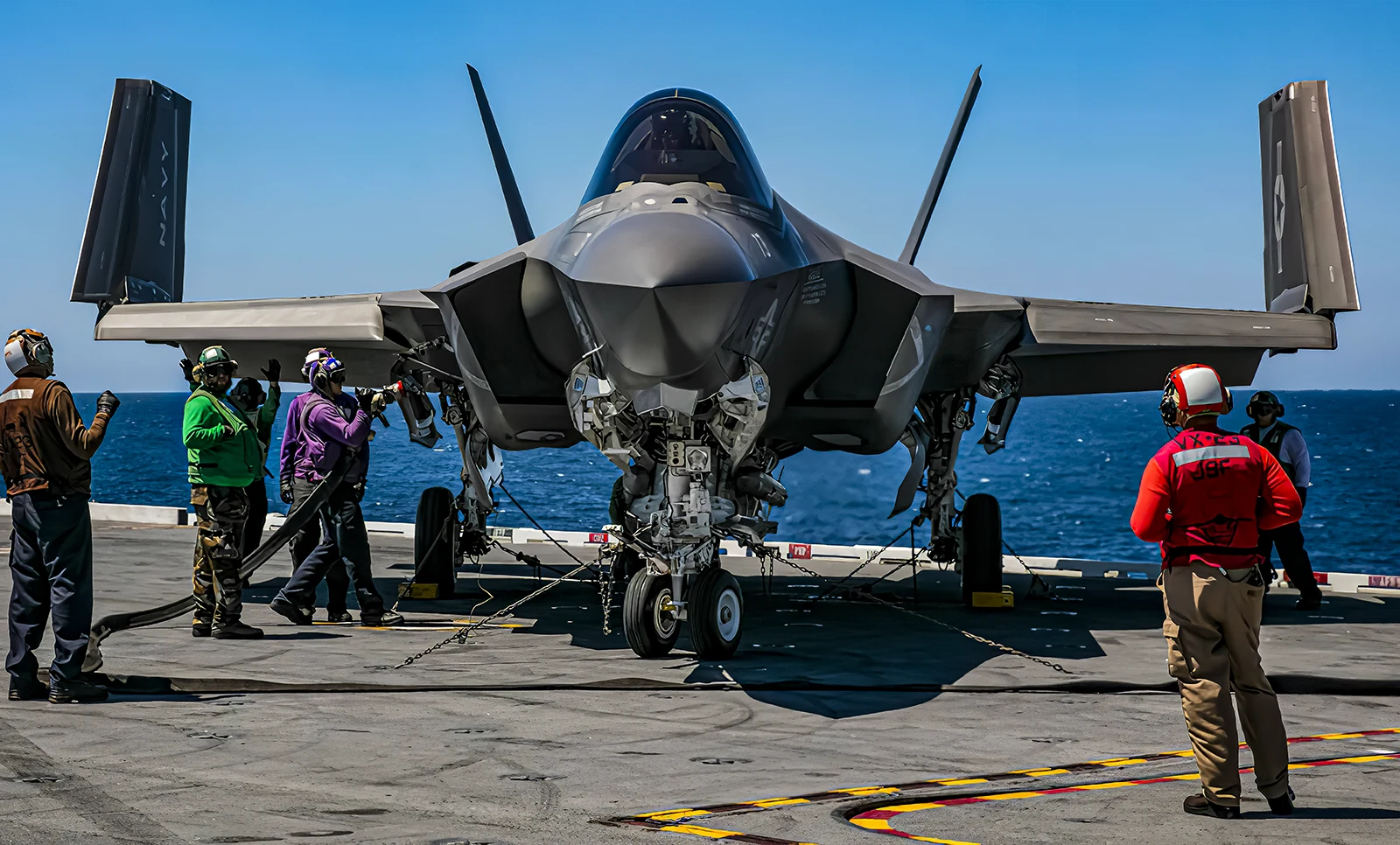 9 letales características del caza furtivo F-35C