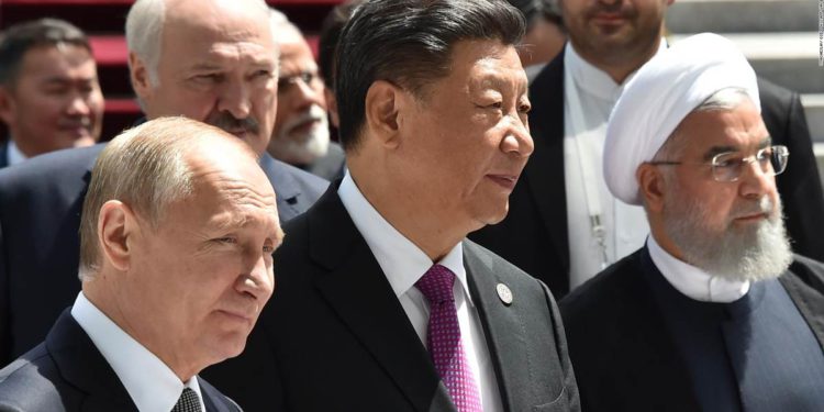 Irán intenta formar una alianza entre Rusia y China contra Estados Unidos