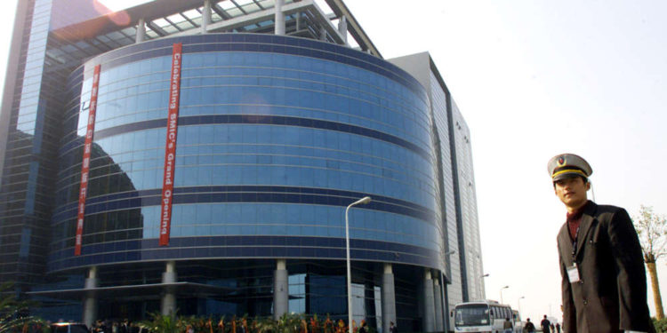 EE.UU. bloquea las exportaciones a SMIC, el mayor fabricante de chips de China