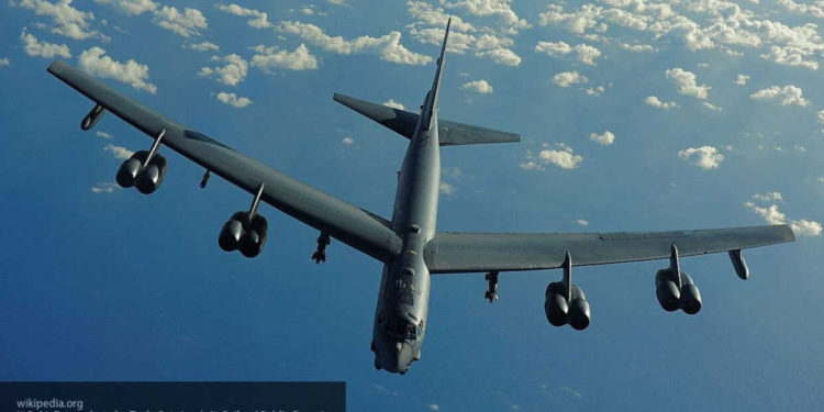 Bombarderos estratégicos B-52H de la Fuerza Aérea de los EE.UU. avistados sobre el norte de África