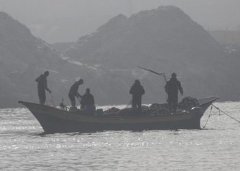 Egipto devuelve cuerpos de dos pescadores de Gaza disparados por su marina