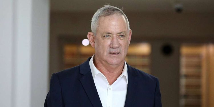 Gantz se dirige a EE.UU. para conversaciones de seguridad en el Pentágono