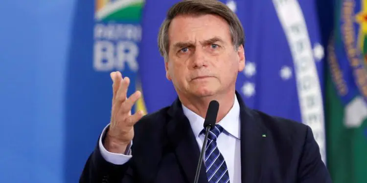 Bolsonaro condena el nazismo después de que un popular podcaster gijo que Brasil debería albergarlo