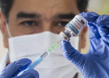 Venezuela planea usar vacunas de Rusia y China contra el coronavirus