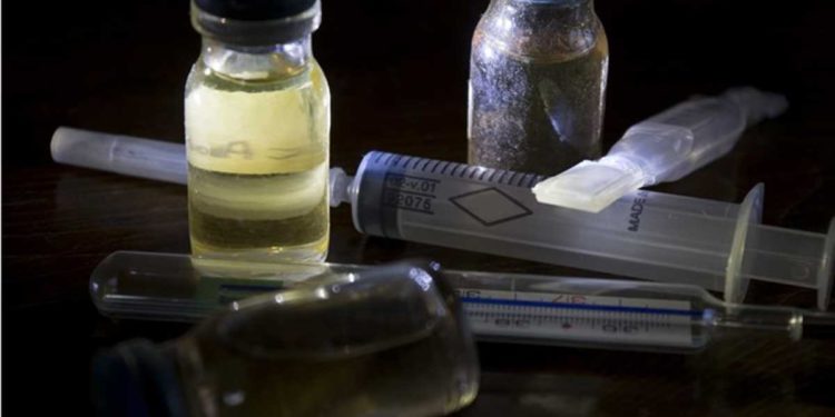 AstraZeneca reconoce error clave en ensayo de vacuna