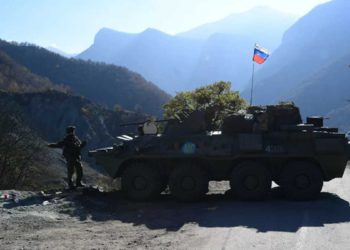 Rusia mueve los lanzadores de cohetes hacia Nagorno-Karabakh