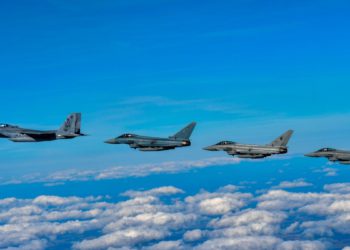 Reino Unido e Israel firman acuerdo de cooperación militar