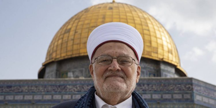 Jeque de la Autoridad Palestina que apoya el terrorismo se reúne con Erdogan en Turquía