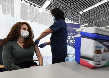 44% israelíes tienen la intención de vacunarse contra el COVID-19