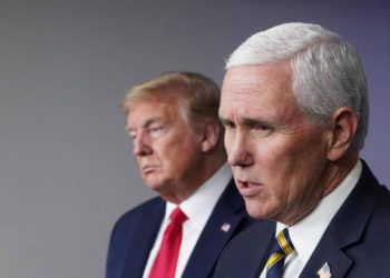 Pence se opone a invocar la 25a Enmienda para destituir a Trump