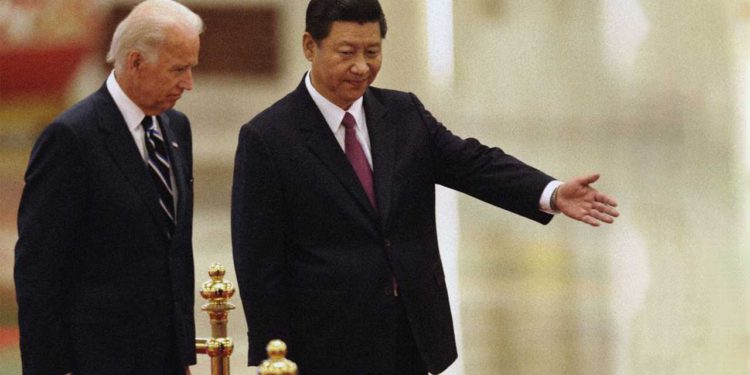 China somete a diplomáticos estadounidenses a prueba anal de coronavirus
