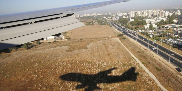 Mujer israelí arrestada por Siria está en Moscú: Equipo viaja para traerla