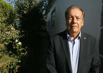 Con tuits antisemitas un político portugués critica la vacunación en Israel