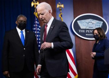 Biden olvida el nombre de su secretario de Defensa y del Pentágono